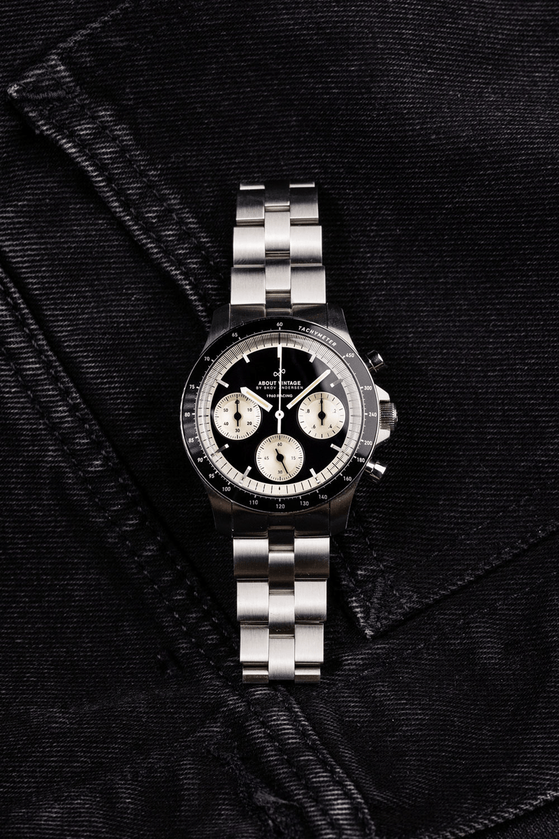 1960 Racing Chronograph by AV86 with vintage-inspired dial, sapphire crystal, tachymeter bezel, and brushed metal bracelet strap