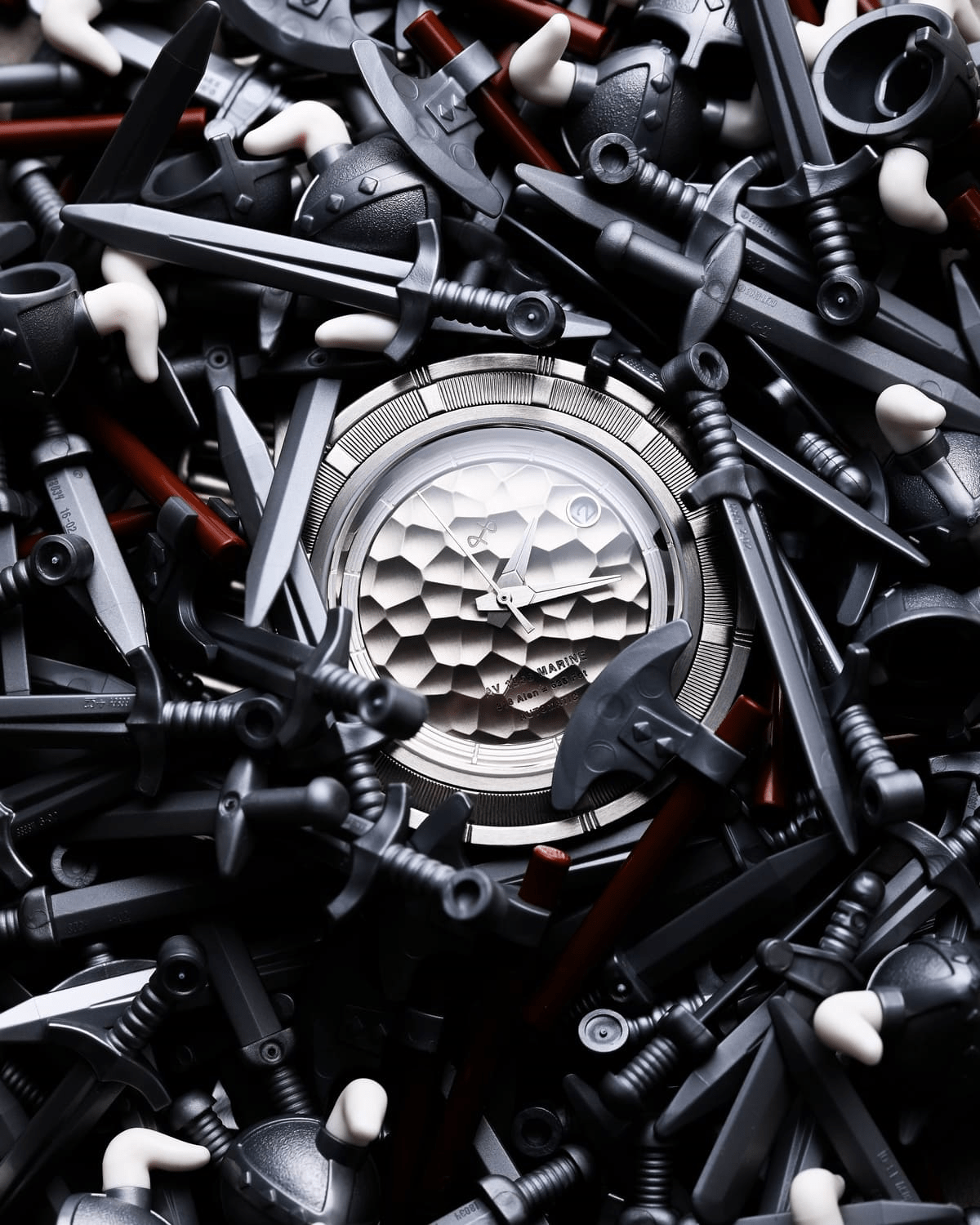 956 Marine Automatic, Seconde / Seconde by AV86 with textured dial, automatic movement, sapphire crystal, and metal bezel detailing in creative setting
