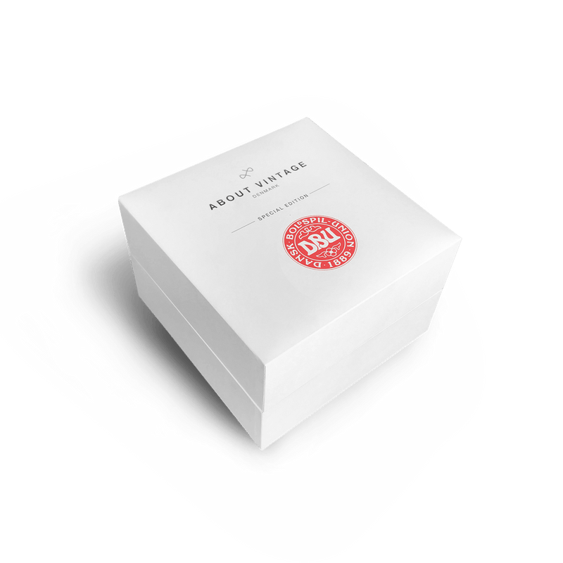 Danmark Det Officielle Landsholdsur, 1889 / DBU – 41mm by AV86 luxury watch packaging box with logo and special edition print