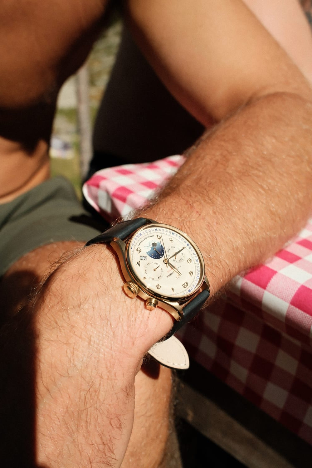 1564 Sunrise Automatic, Gold / Off White
