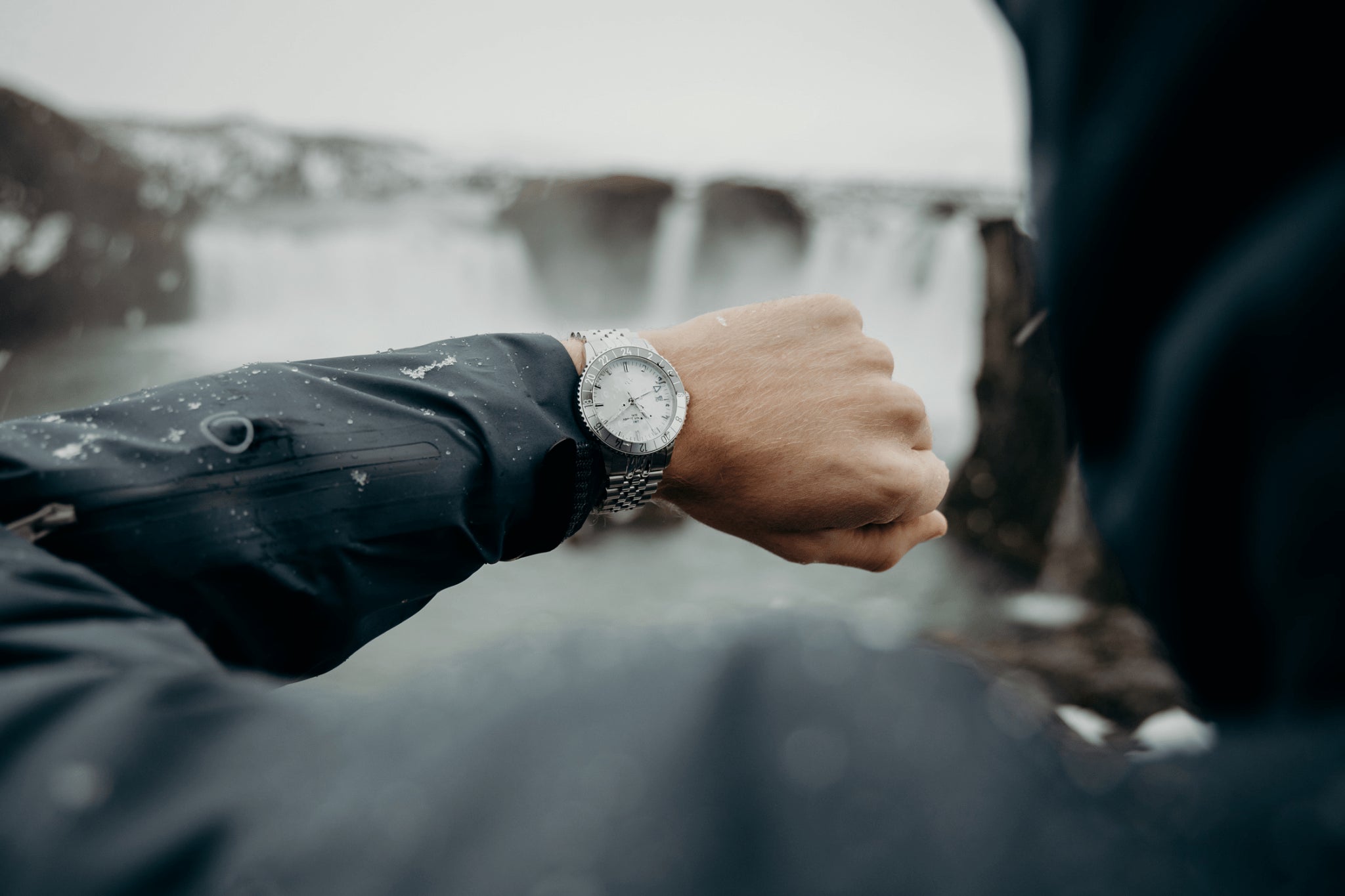 1970 Glacier GMT Automatic by AV86 with Swiss automatic movement, sapphire crystal, GMT bezel, and metal bracelet strap