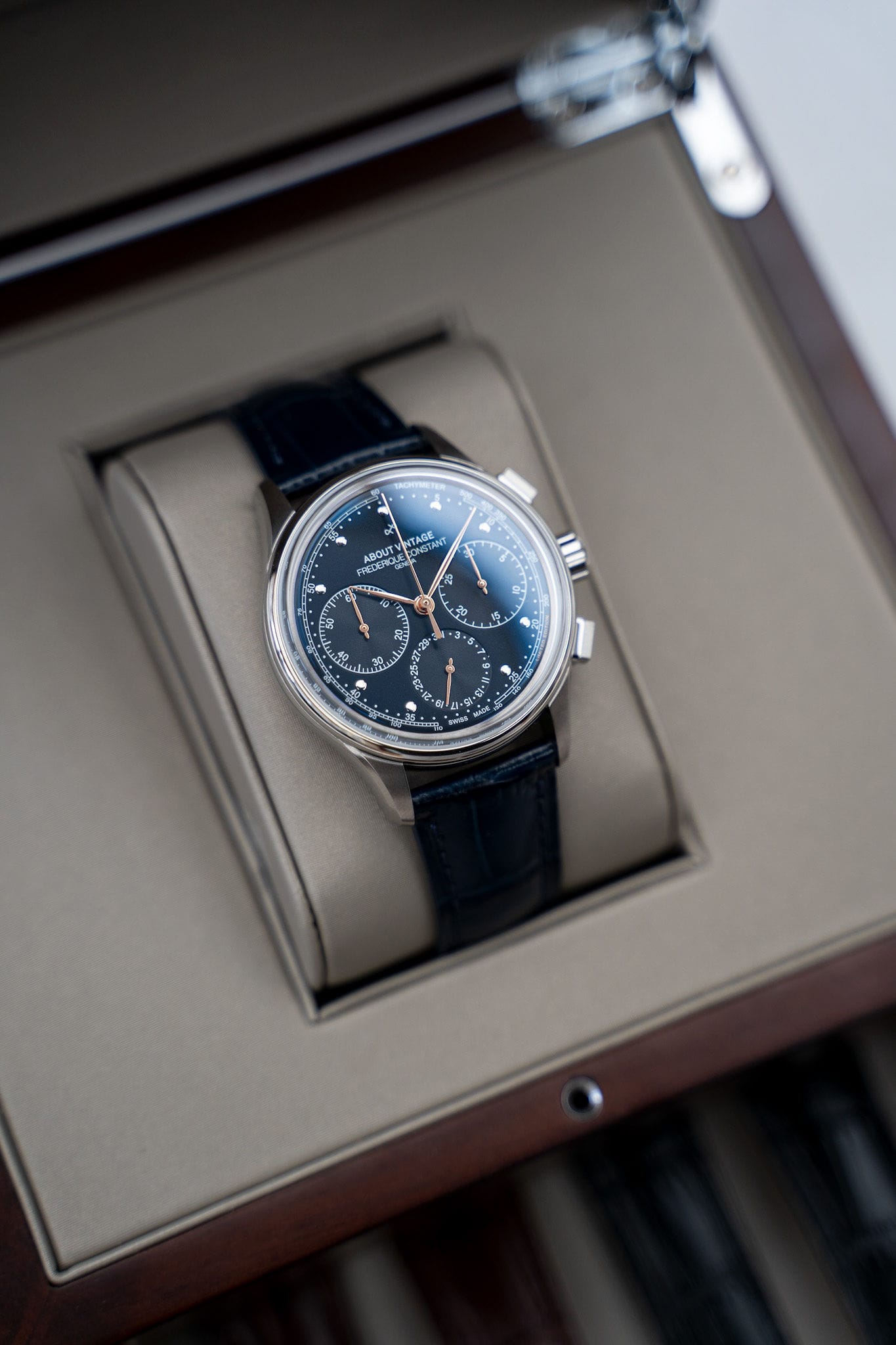 1988 Flyback, Chronograph / Limited Edition by AV86 luxury automatic chronograph with sapphire crystal and leather strap in presentation box